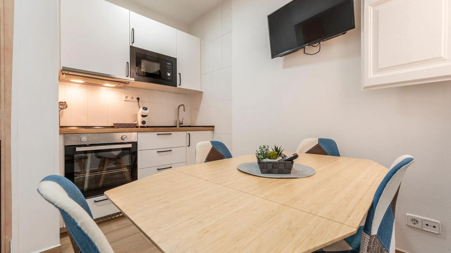 Bettatur Apartaments Via Imperi Roma Tarragona 0*,  España